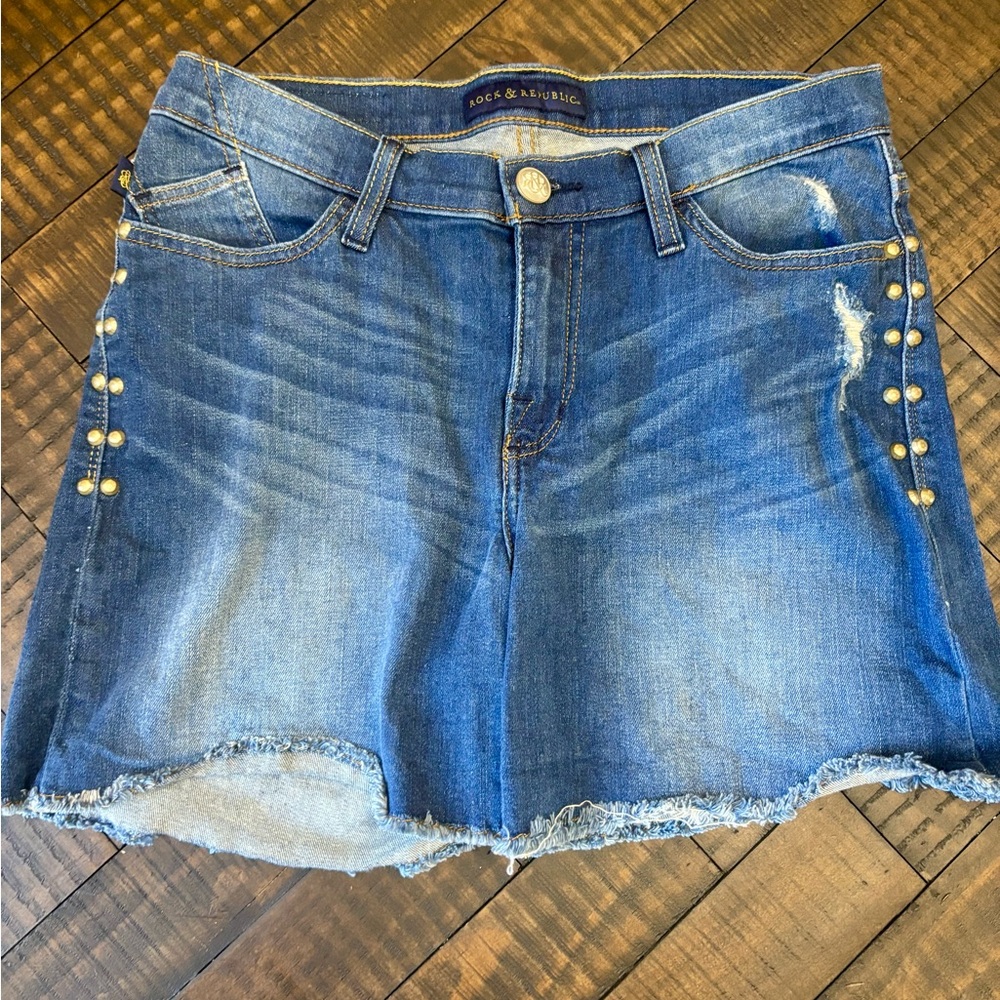 Rock & Republic Bumpershoot Blue Denim shorts  with Button details